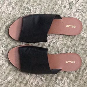 Size 7 Black leather Sandals